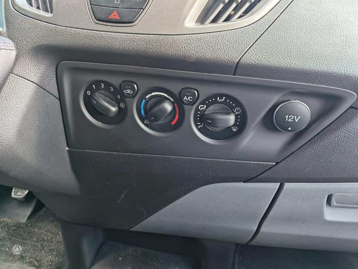 Ford Transit 2015 — photo 13