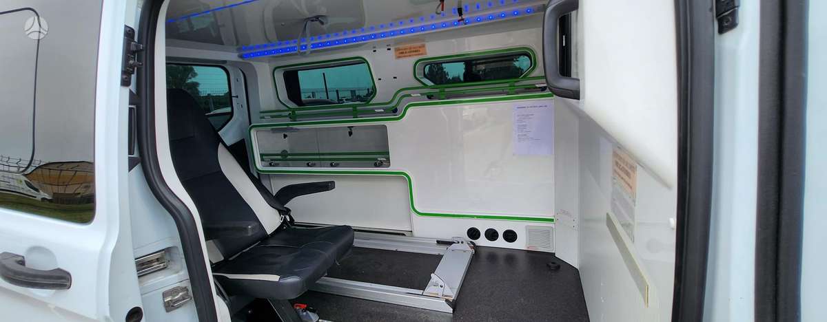 Ford Transit 2015 — photo 18