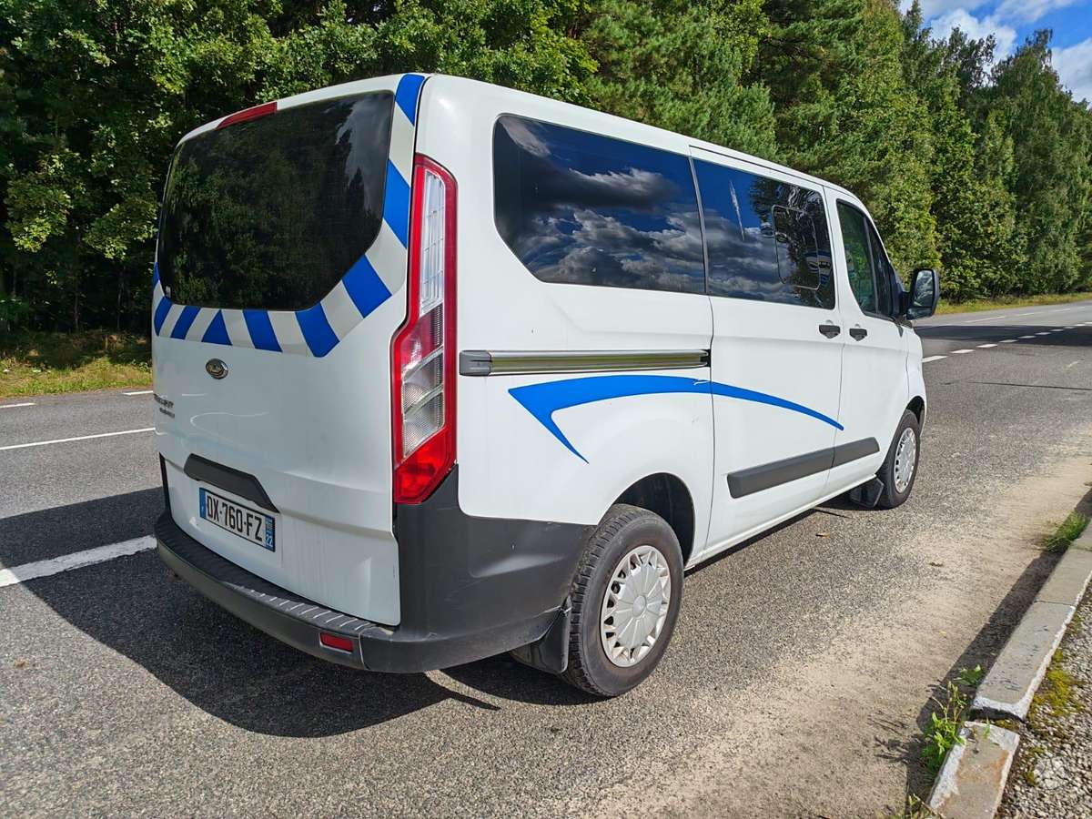 Ford Transit 2015 — photo 9