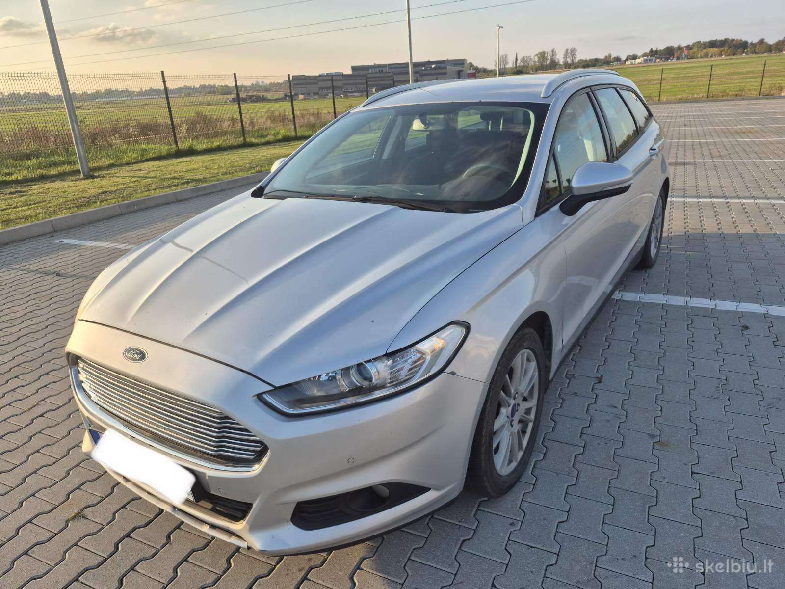 Ford Mondeo 2015 — rear view