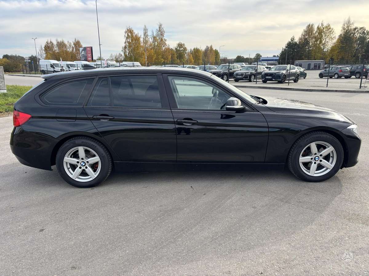 BMW 318 2013 — engine 1995 cm³, 143 HP (105kW)