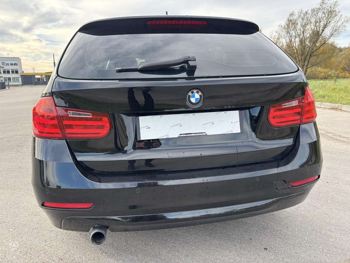 BMW 318 2013 — photo 5