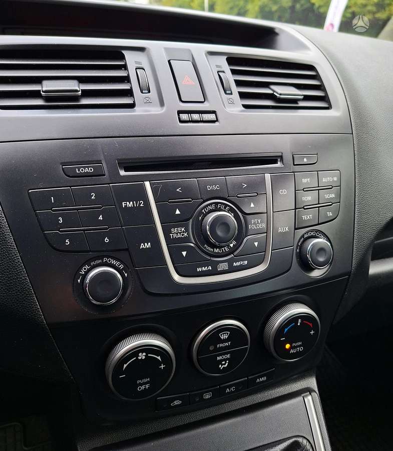 Mazda 5 2012 — photo 19