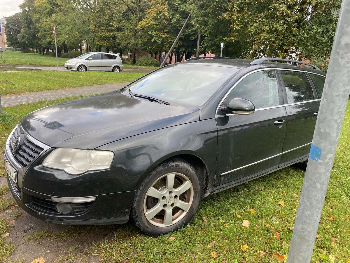 Volkswagen Passat 2006 — vehicle for AFU Ukraine