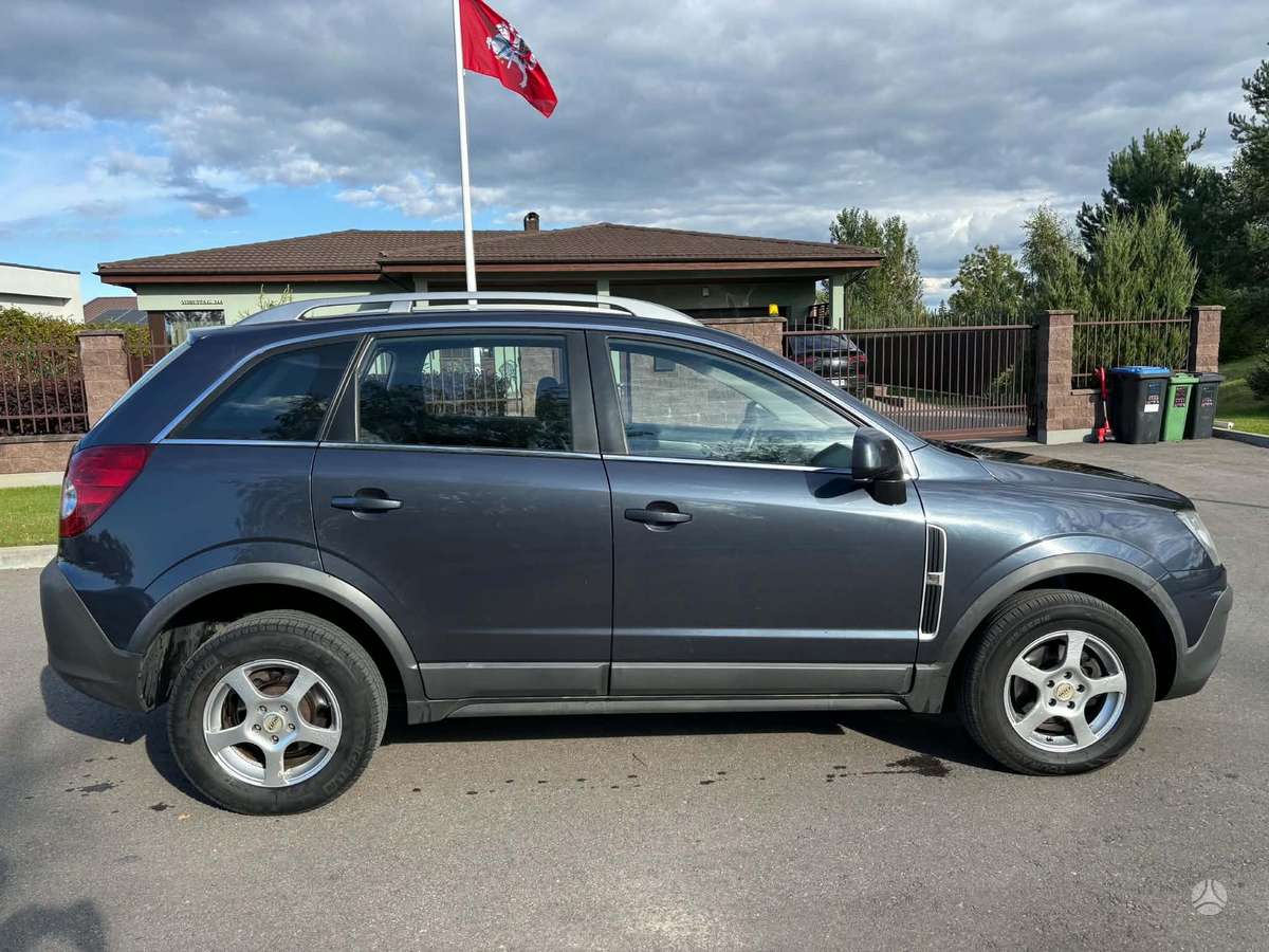 Opel Antara 2007 — rear view