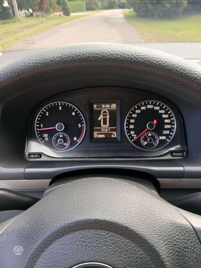 Volkswagen Touran 2014 — photo 12