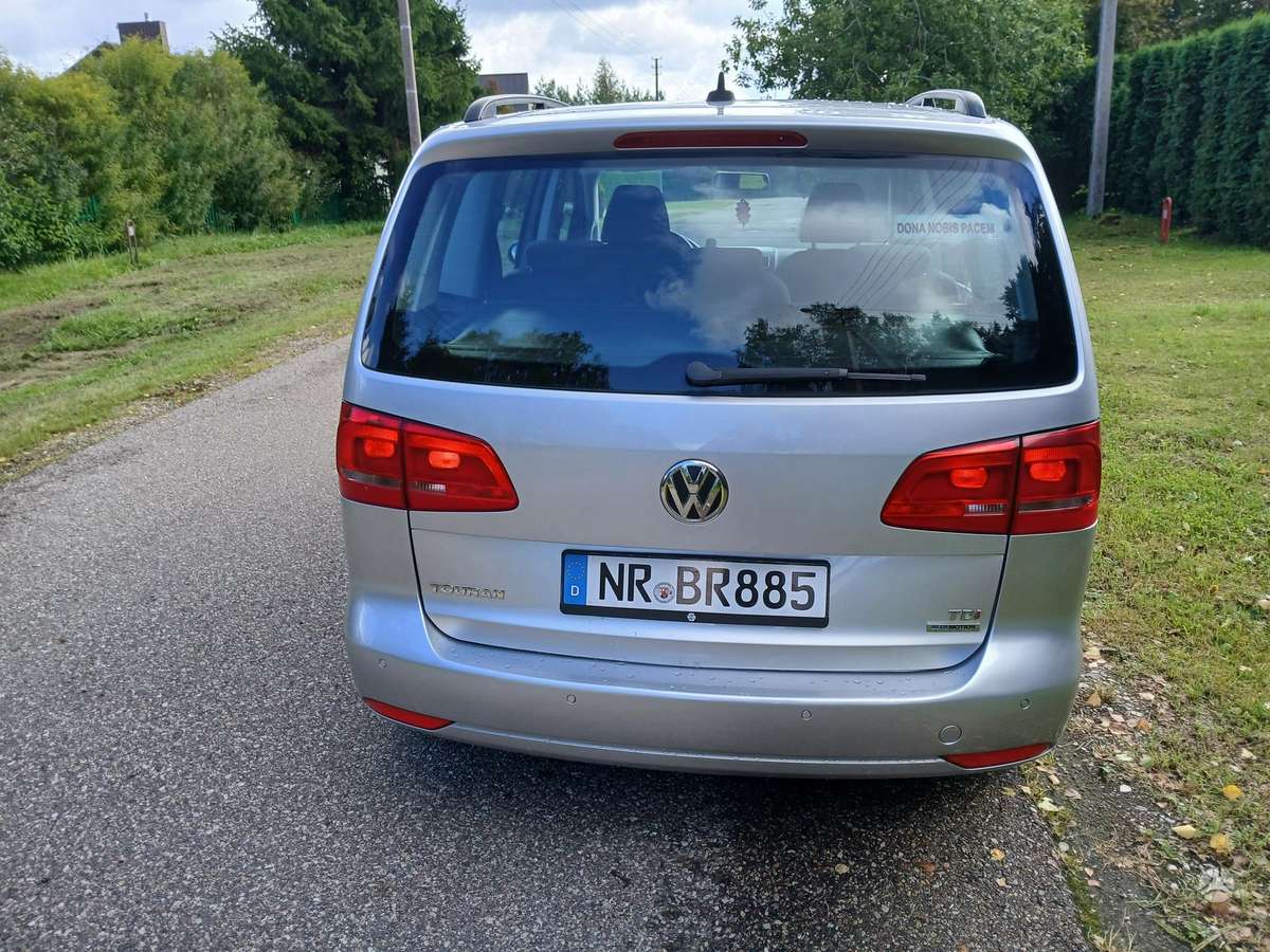 Volkswagen Touran 2014 — photo 15