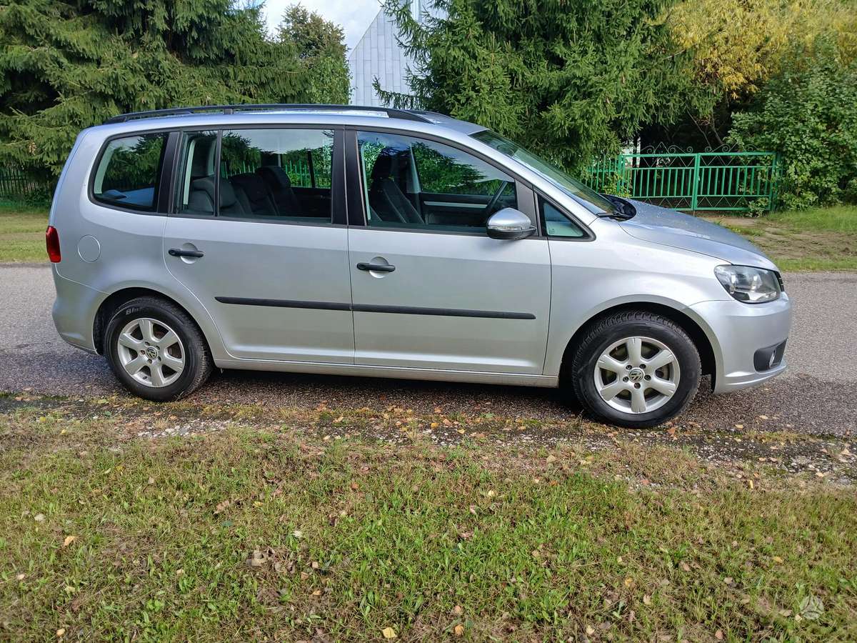 Volkswagen Touran 2014 — photo 7