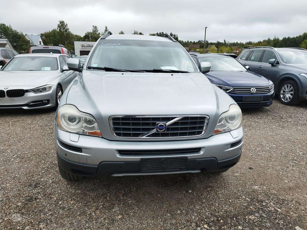 Volvo XC90 2007 — interior