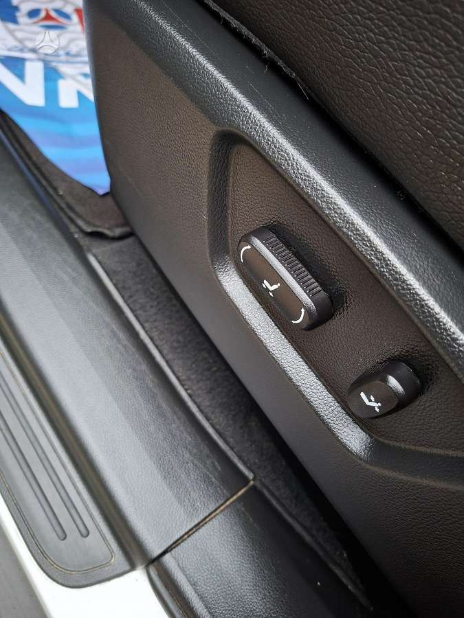 Opel Antara 2015 — photo 21