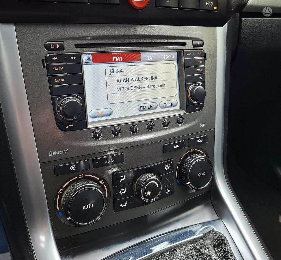 Opel Antara 2015 — photo 28