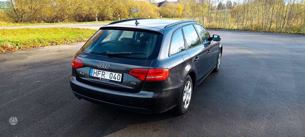 Audi A4 2011 — photo 5