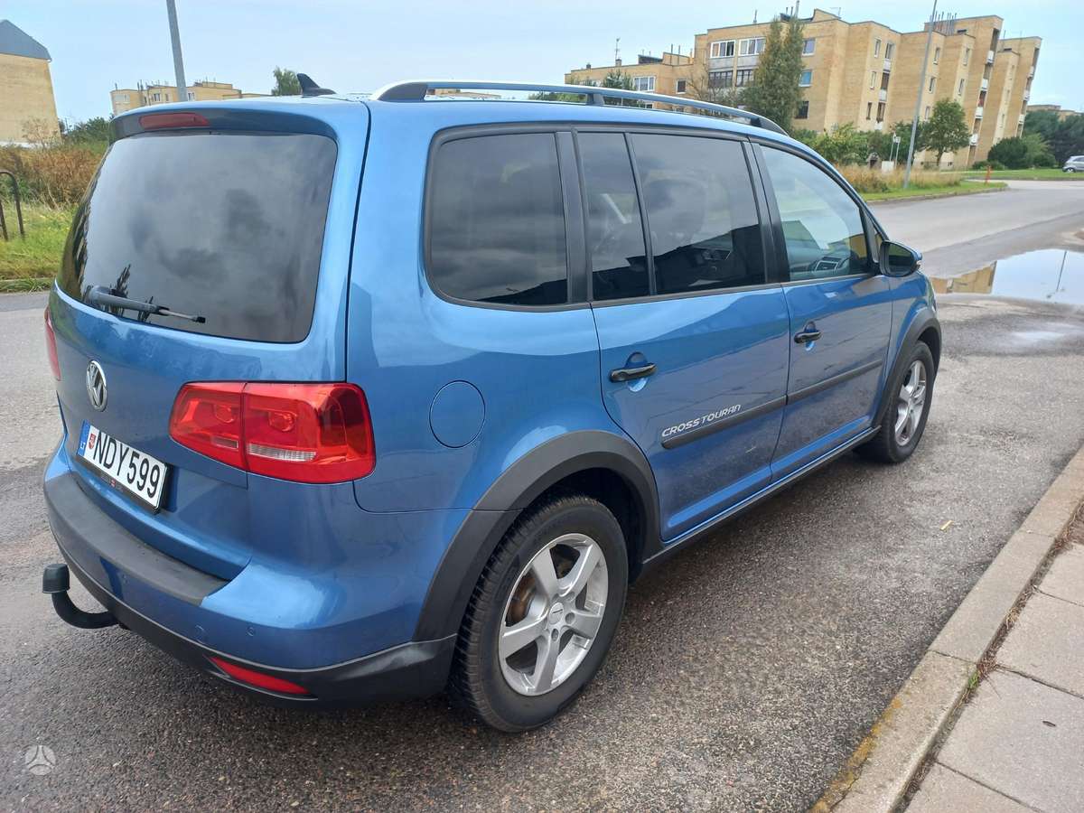 Volkswagen Cross 2013 — engine 1968 cm³, 140 HP (103kW)