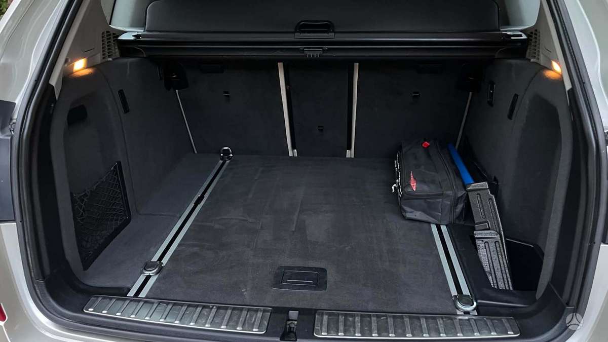 BMW X3 2011 — photo 8