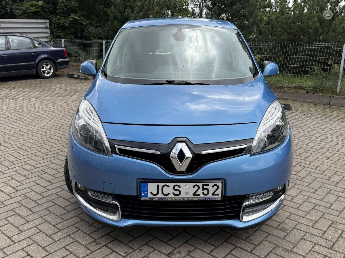 Renault Scenic 2013 — rear view