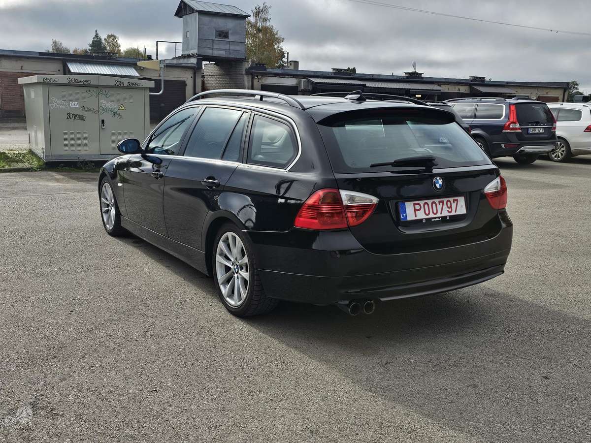 BMW 325 2005 — photo 5