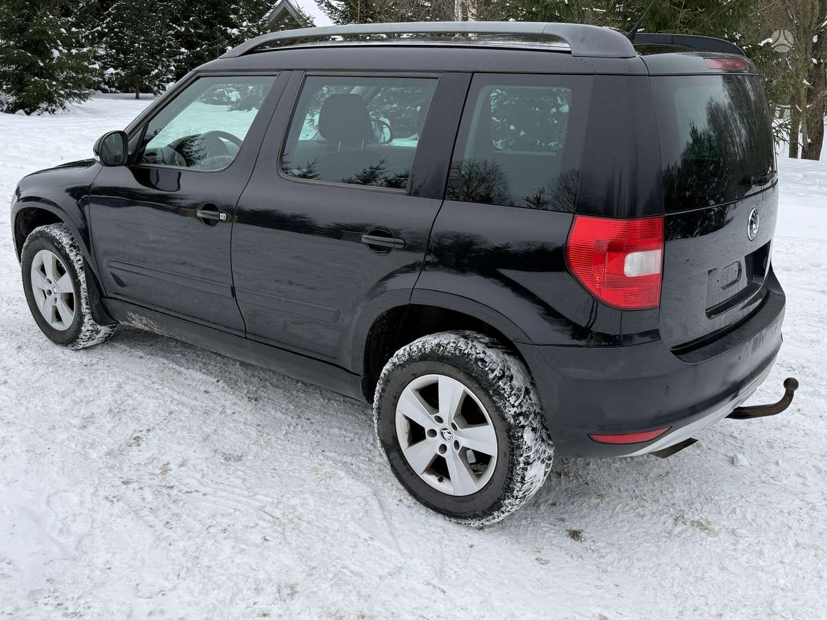 Skoda Yeti 2011 — interior
