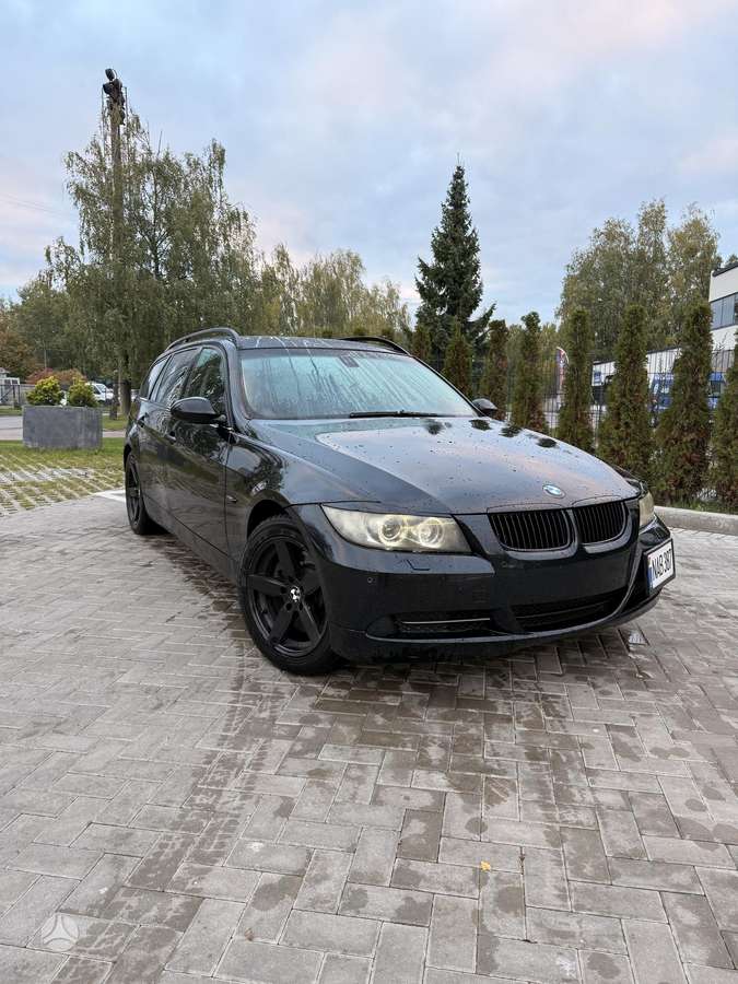 BMW 330 2006 — двигун 2993 cm³, 231 HP (170kW)