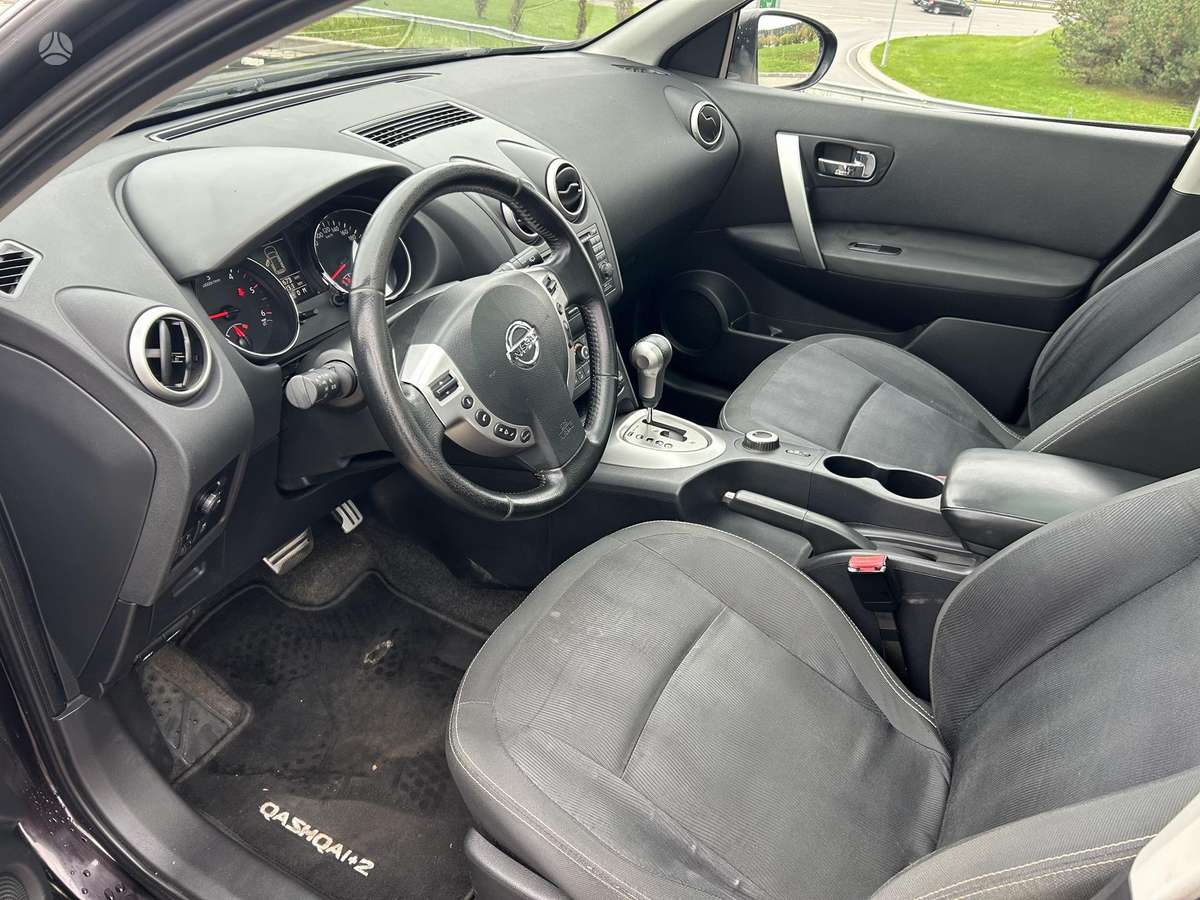 Nissan Qashqai+2 2010 — photo 10