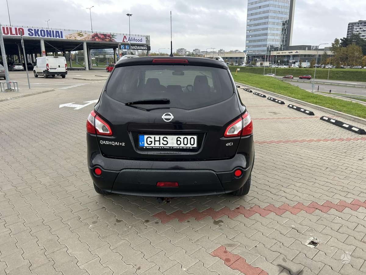 Nissan Qashqai+2 2010 — photo 7