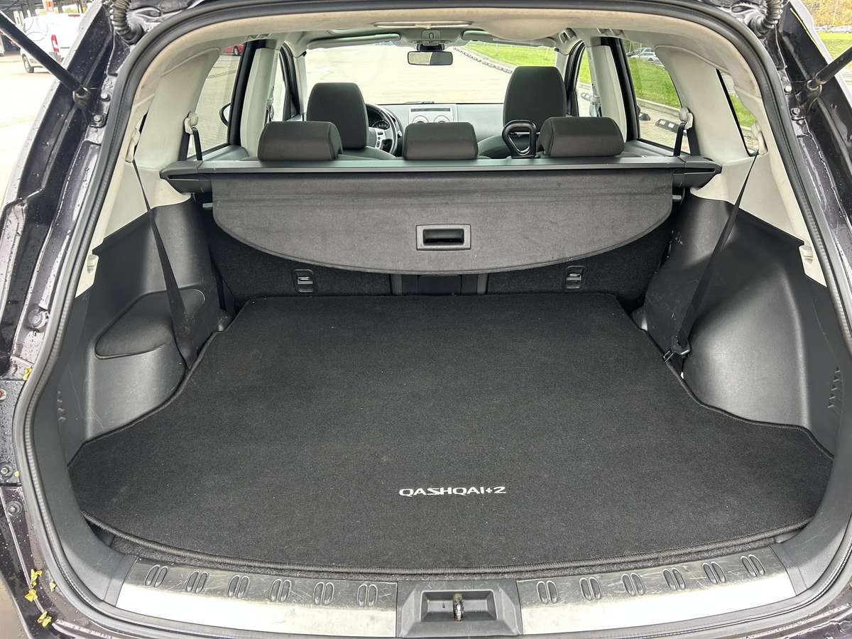 Nissan Qashqai+2 2010 — photo 9