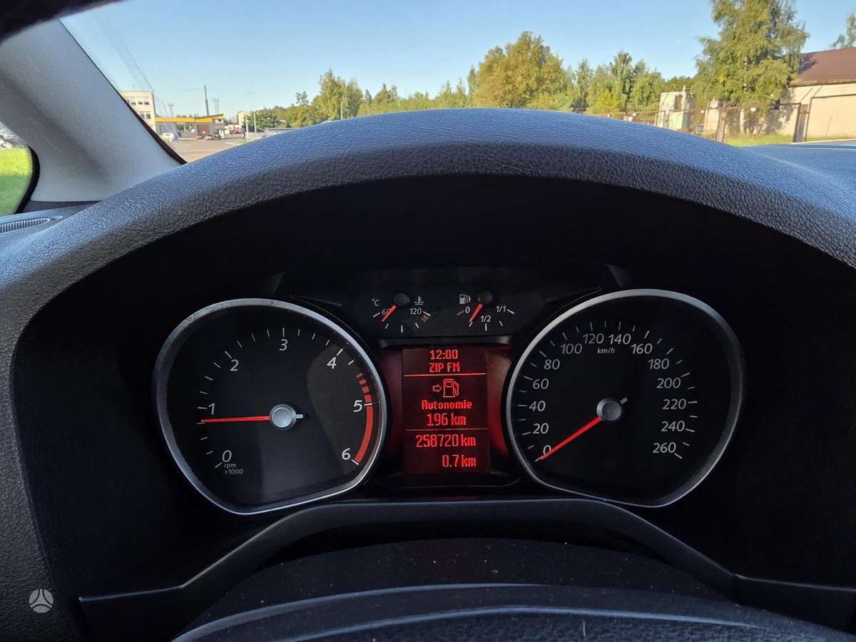 Ford S-MAX 2014 — photo 18