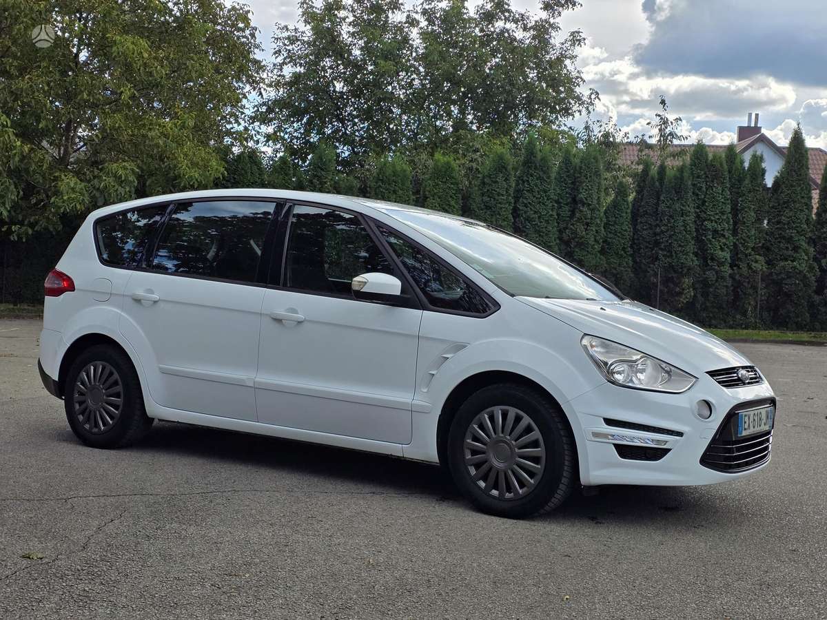 Ford S-MAX 2014 — interior
