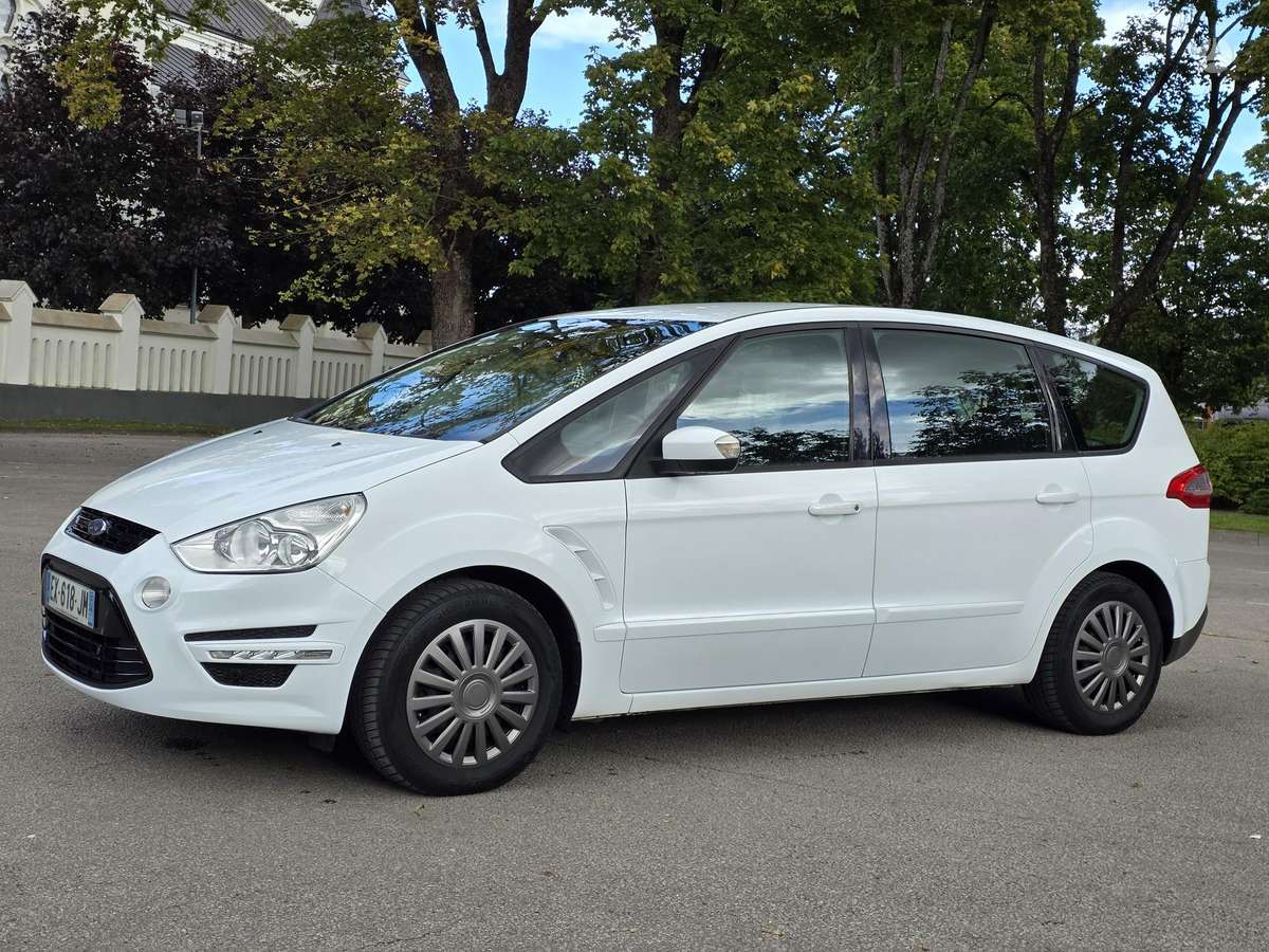 Ford S-MAX 2014 — engine 2000 cm³, 140 HP (103kW)