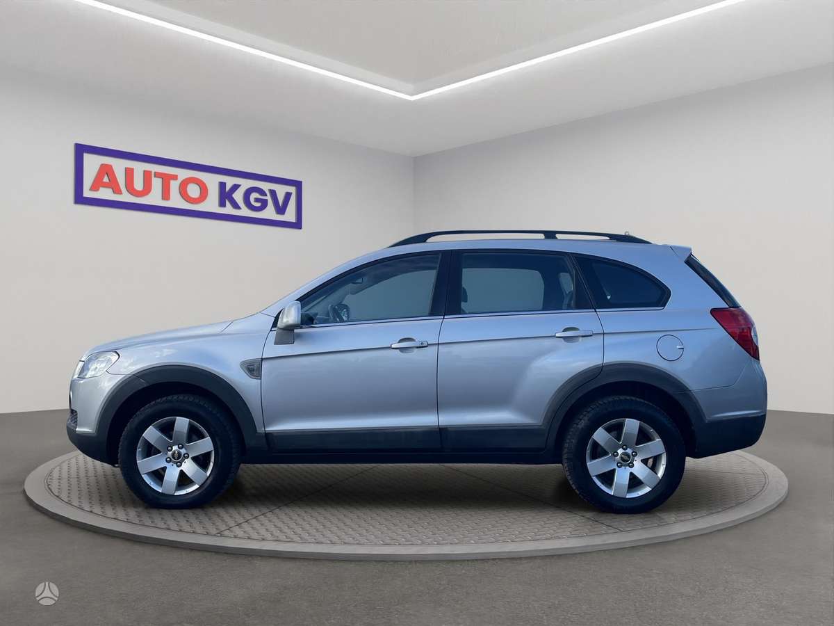Chevrolet Captiva 2008 — вигляд ззаду