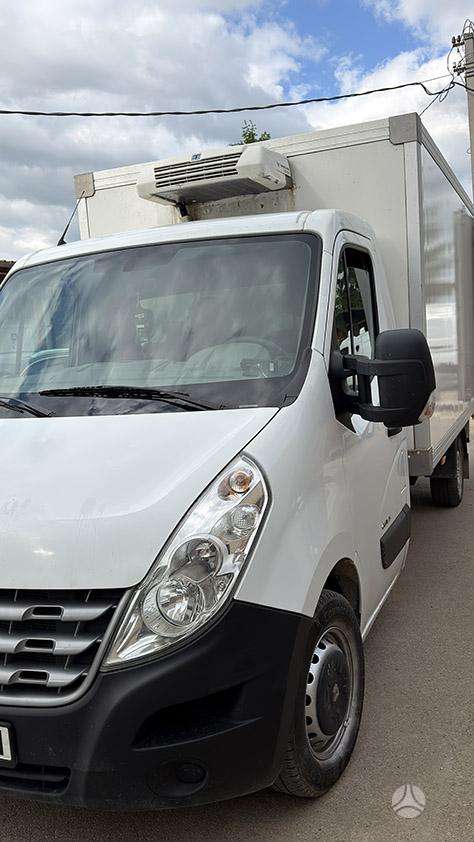 Renault Master 2014 — rear view
