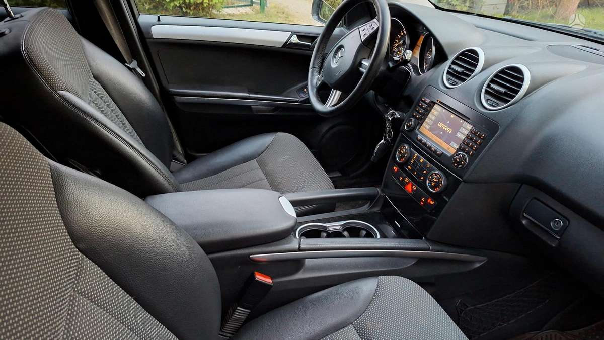 Mercedes-Benz ML280 2008 — photo 13