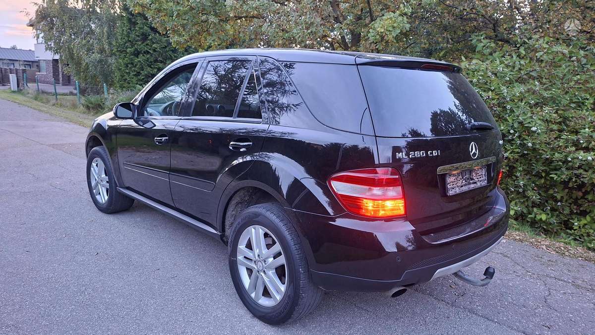 Mercedes-Benz ML280 2008 — photo 9