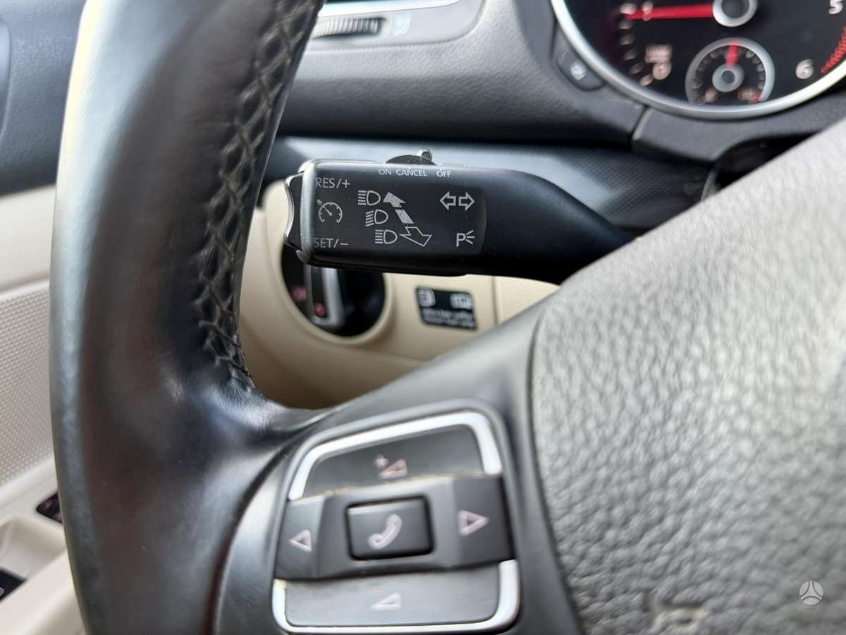 Volkswagen Golf 2010 — photo 10