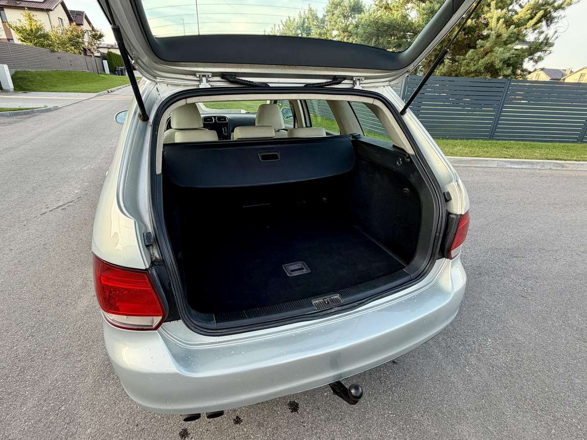 Volkswagen Golf 2010 — photo 8