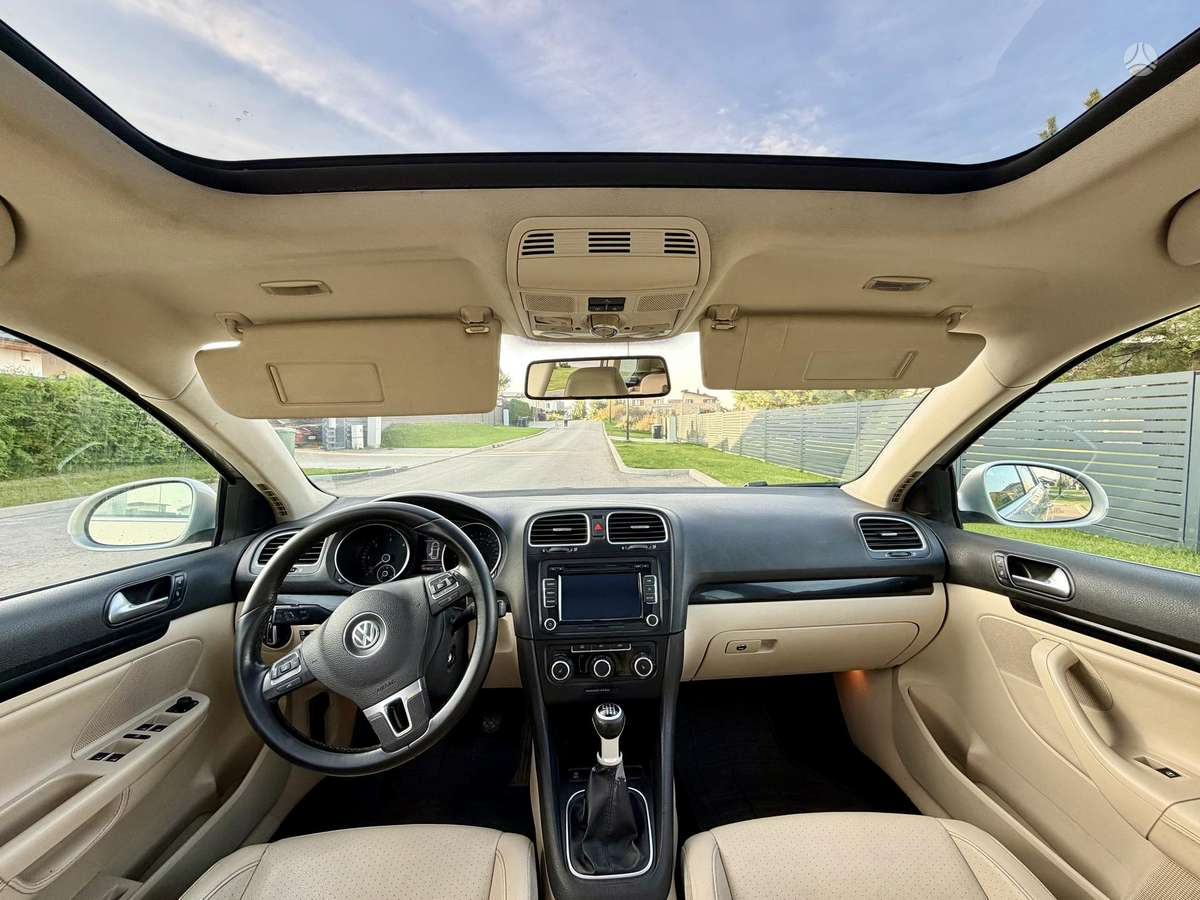 Volkswagen Golf 2010 — photo 9