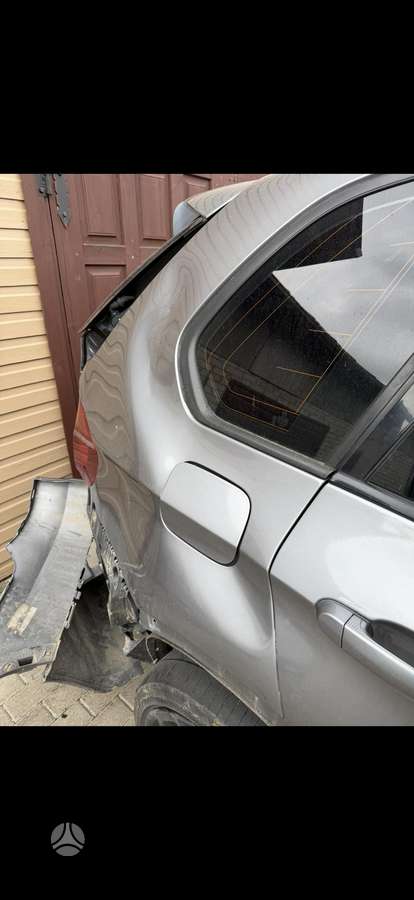 BMW X5 2008 — photo 11