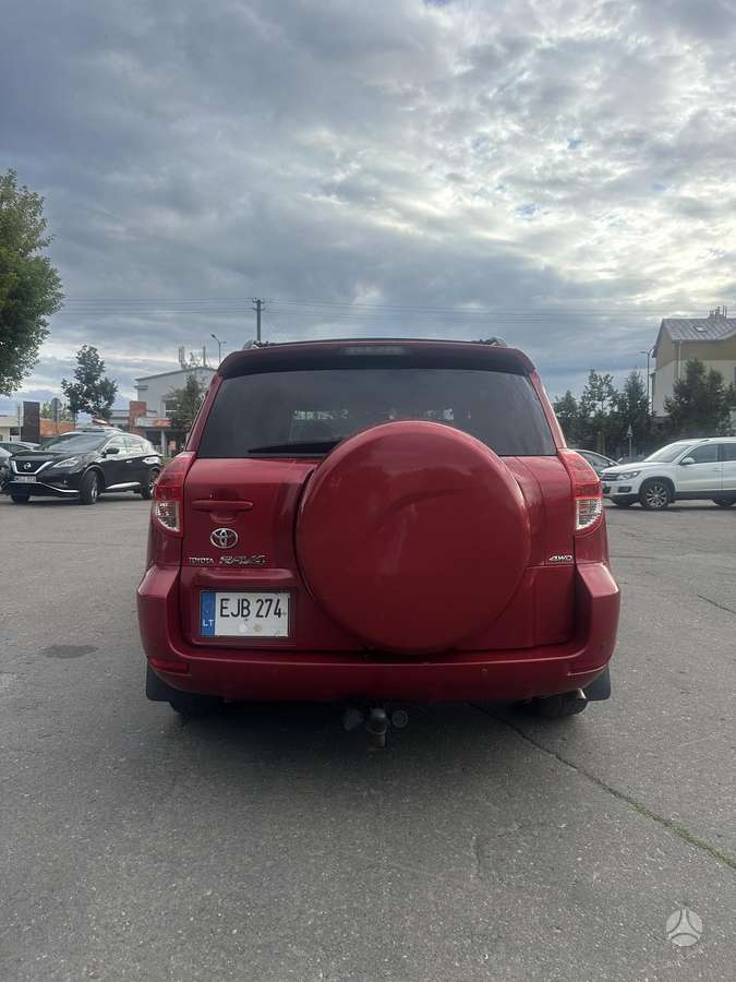Toyota RAV4 2009 — вигляд ззаду