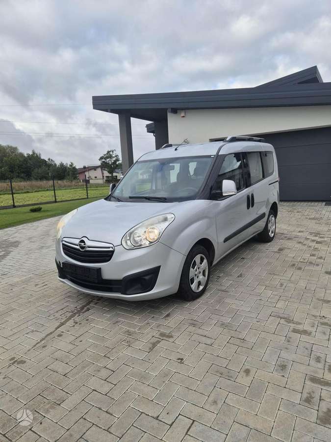 Opel Combo 2014 — rear view