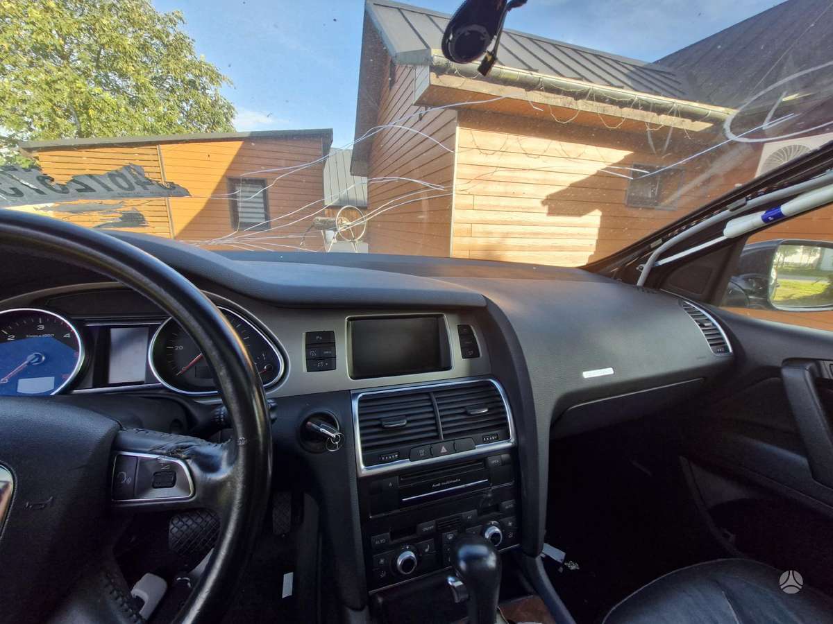 Audi Q7 2012 — photo 7