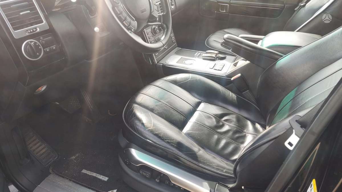 Land Rover 2011 — photo 7