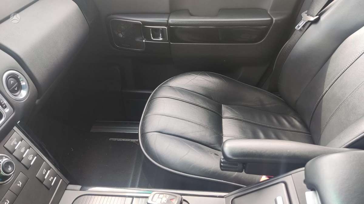 Land Rover 2011 — photo 8