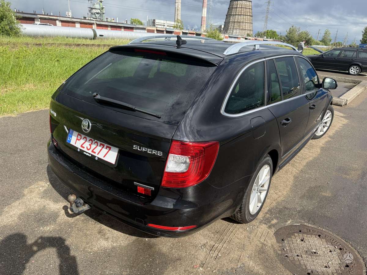 Skoda Superb 2015 — engine 1598 cm³, 105 HP (77kW)