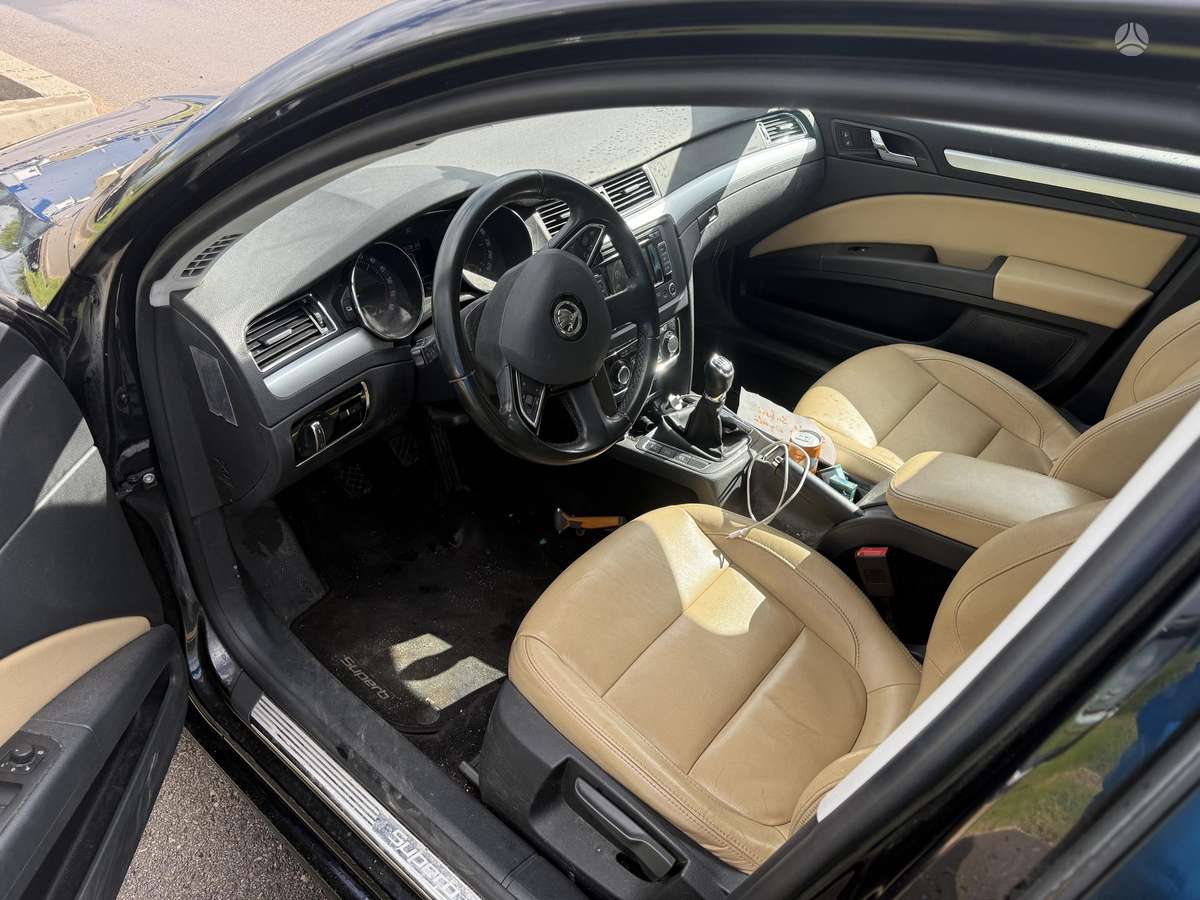 Skoda Superb 2015 — photo 9