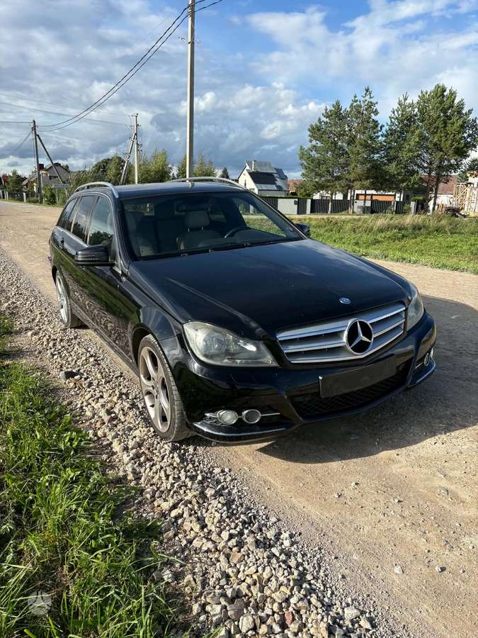 Mercedes-Benz C220, 2012
