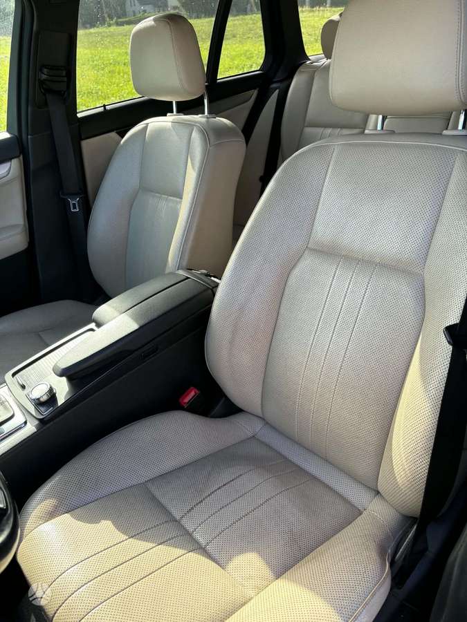 Mercedes-Benz C220 2012 — photo 15