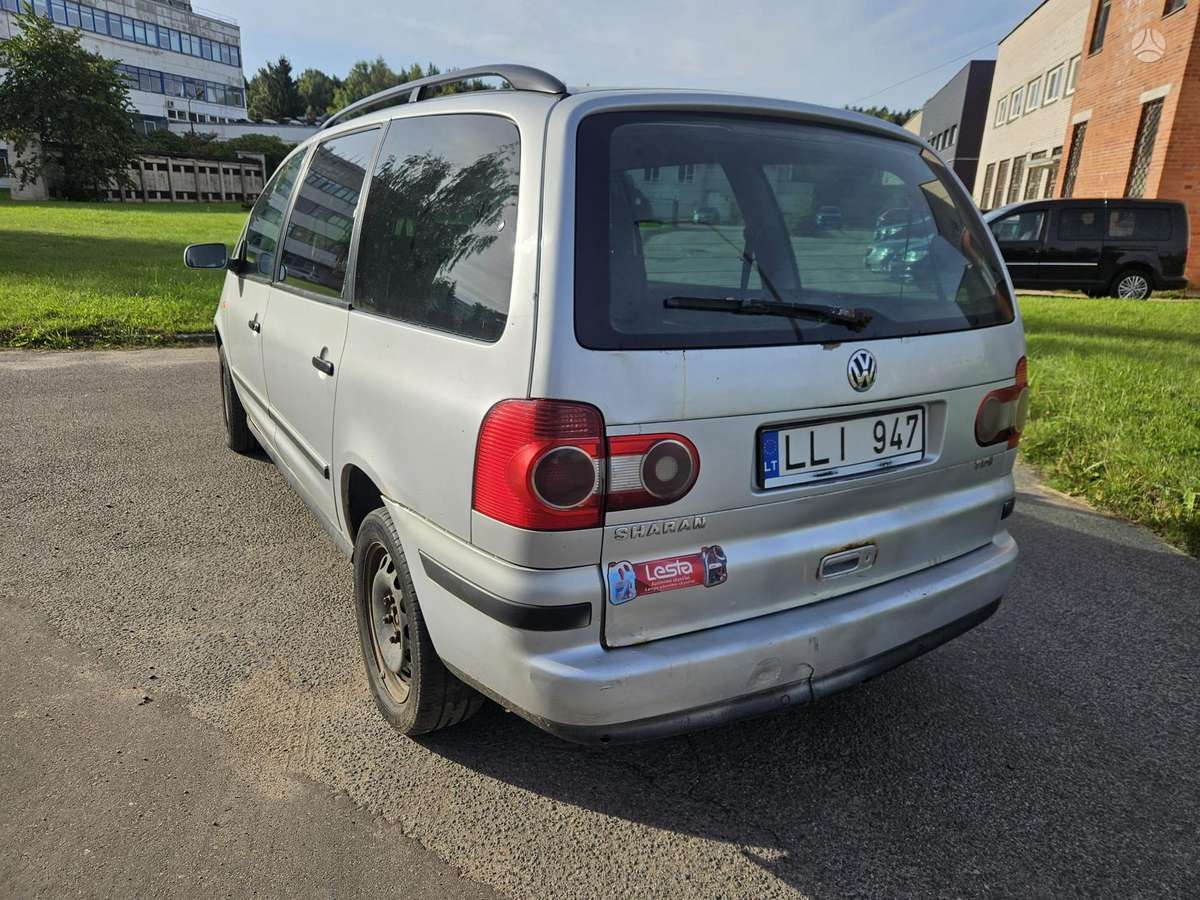 Volkswagen Sharan 2004 — interior
