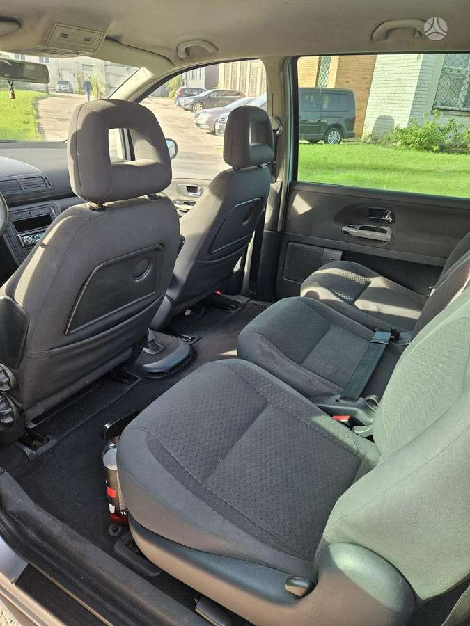 Volkswagen Sharan 2004 — photo 8