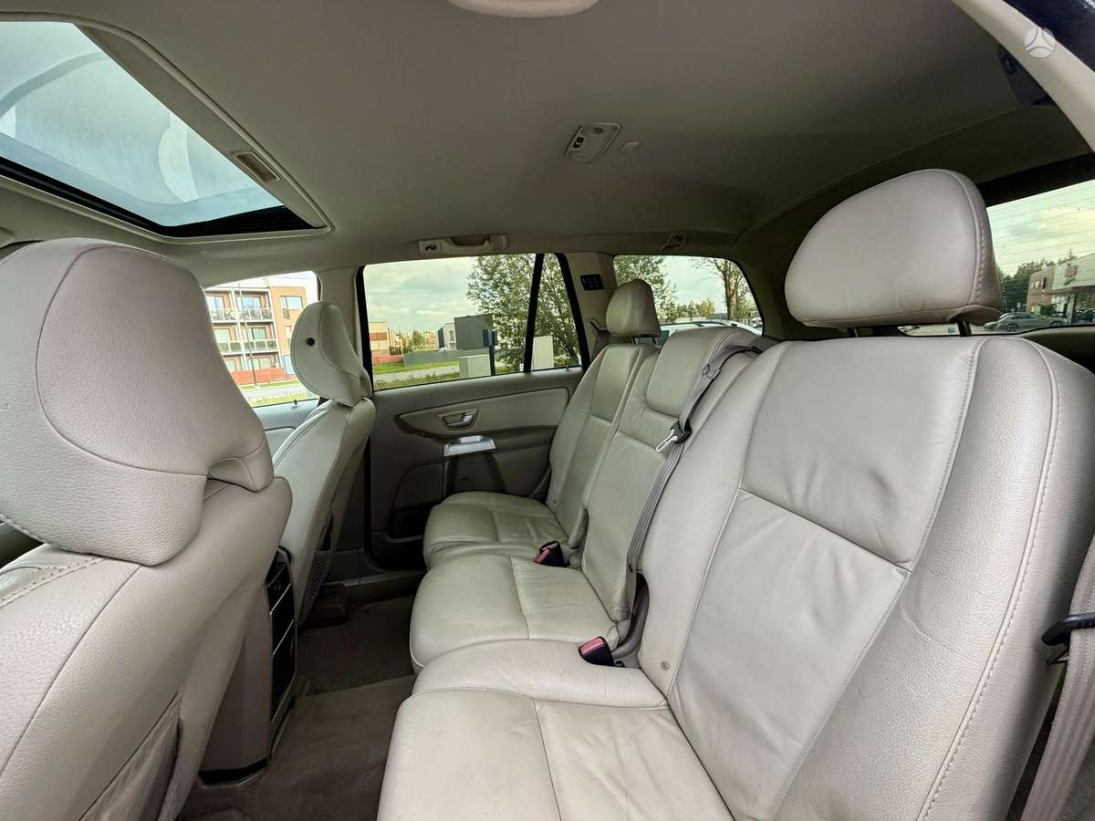 Volvo XC90 2005 — photo 11