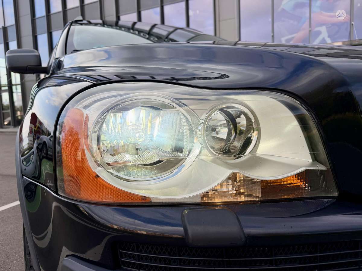 Volvo XC90 2005 — photo 13