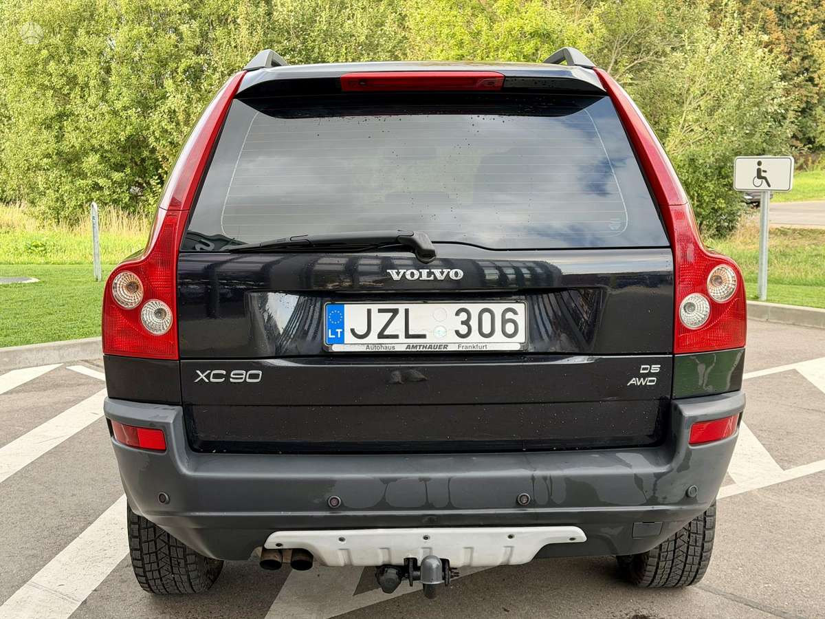 Volvo XC90 2005 — engine 2400 cm³, 185 HP (136kW)
